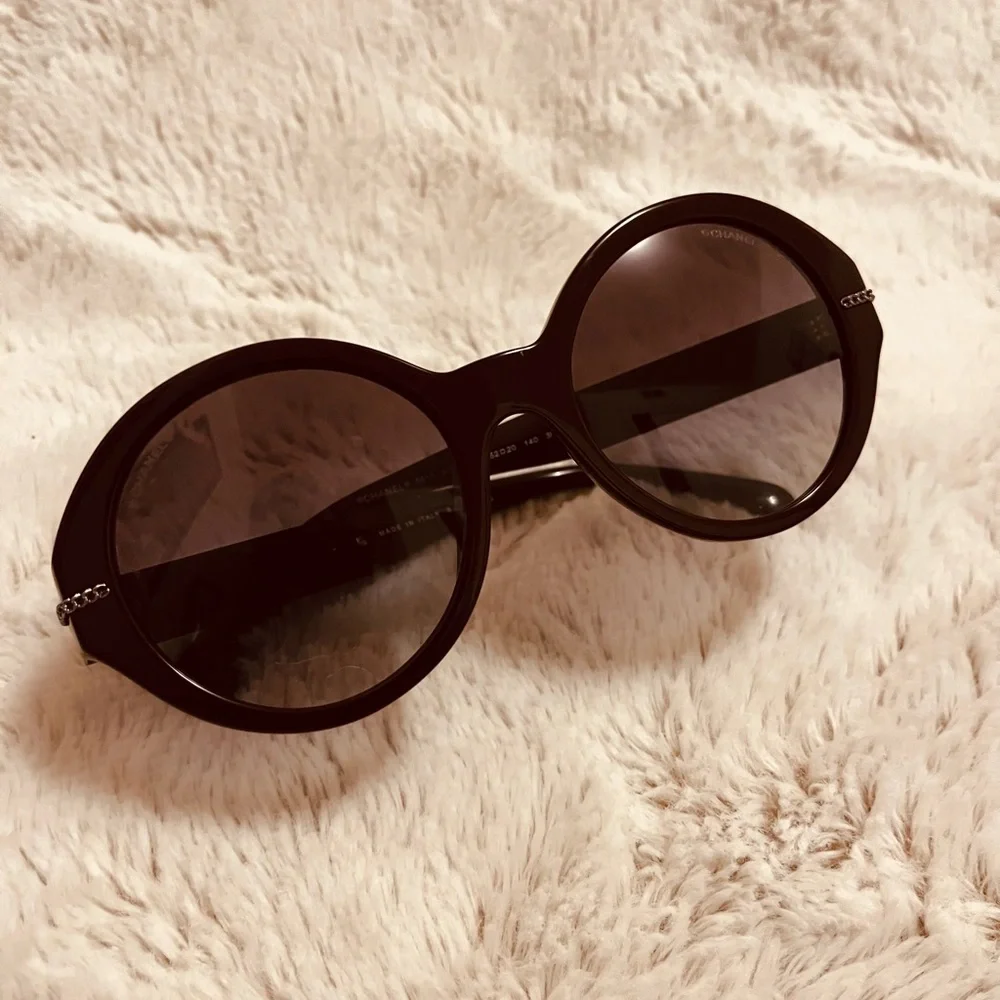 Chanel burgundy sunglasses - Picture 3 of 6